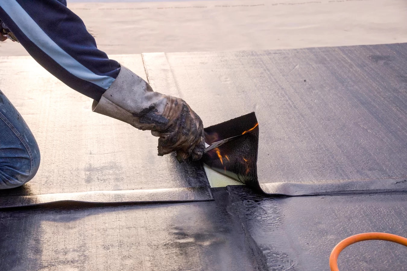 Bitumenes kenhető szigetelés: tartós védelem épületekhez